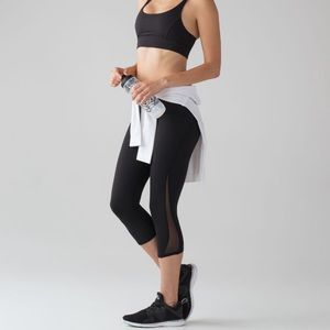 Lululemon Train Times Crop size 4